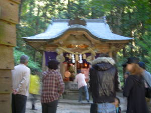 金持神社