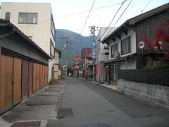 根雨のまち