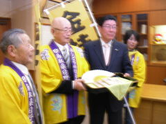 金持神社